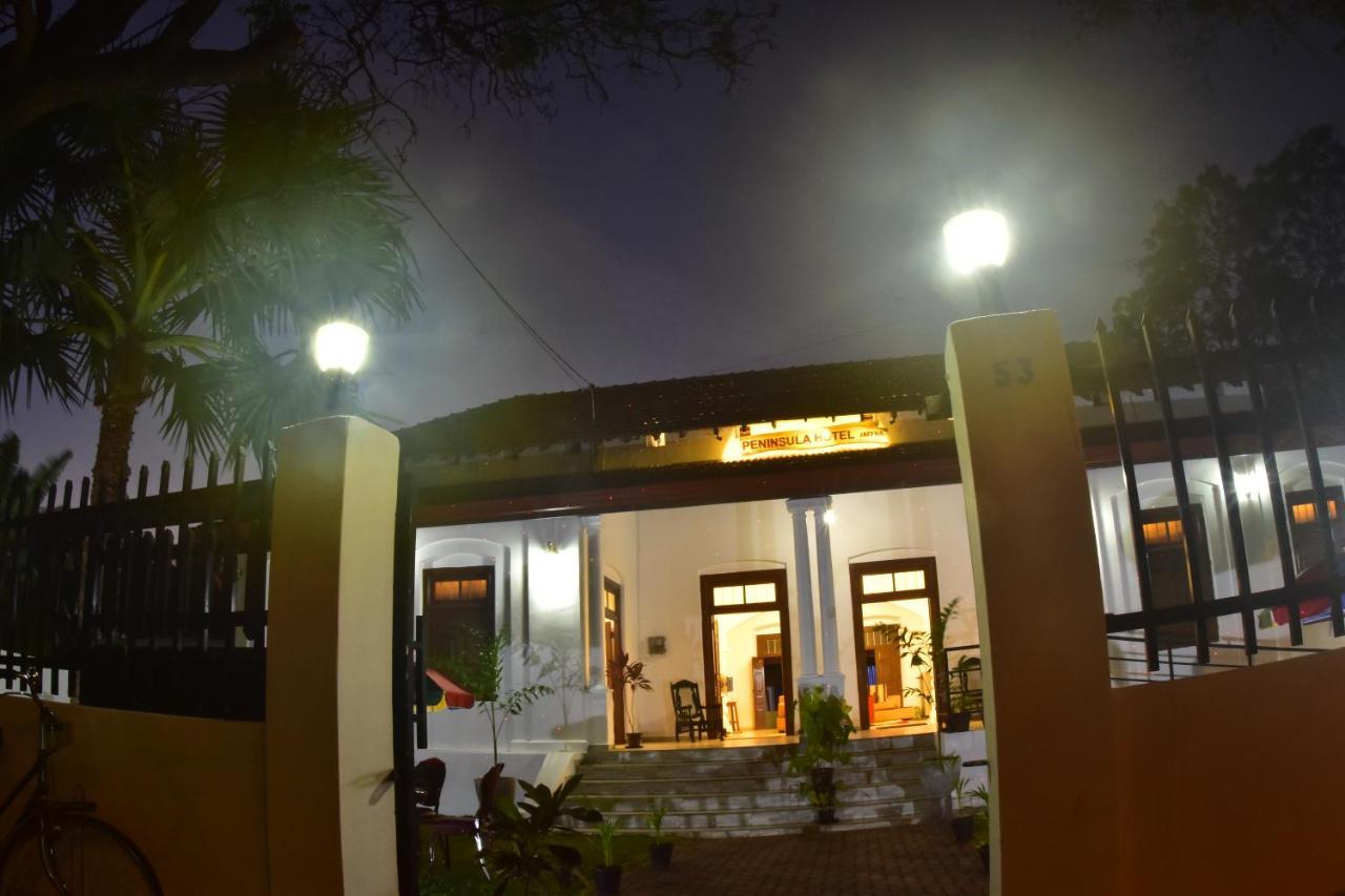 Peninsula Hotel Jaffna Bagian luar foto